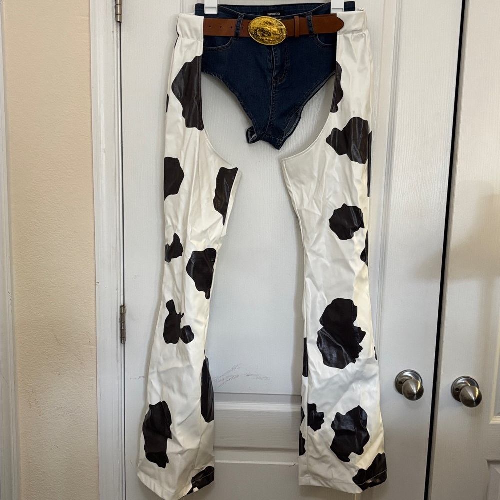 THATSSOFETCH Costume Denim Belted Short Pants Sz 8 New